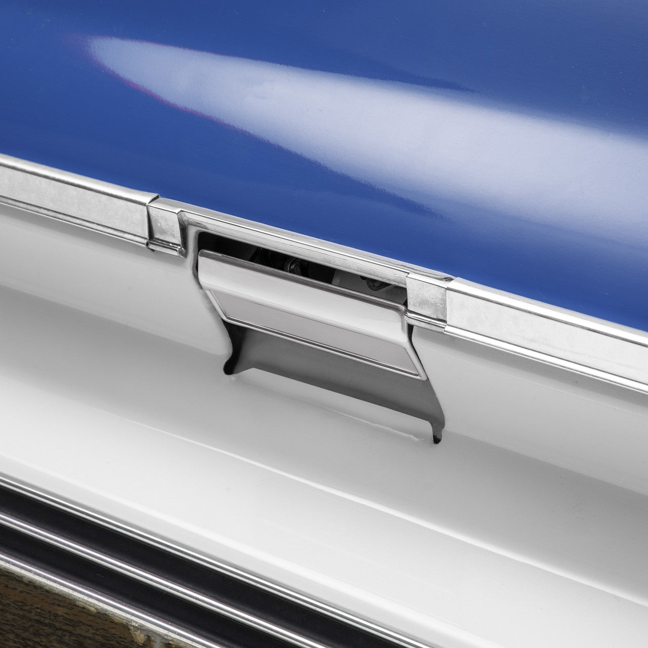 Detroit Speed Billet Tailgate Handle 67-72 C/K Trucks, 69-72 Blazer