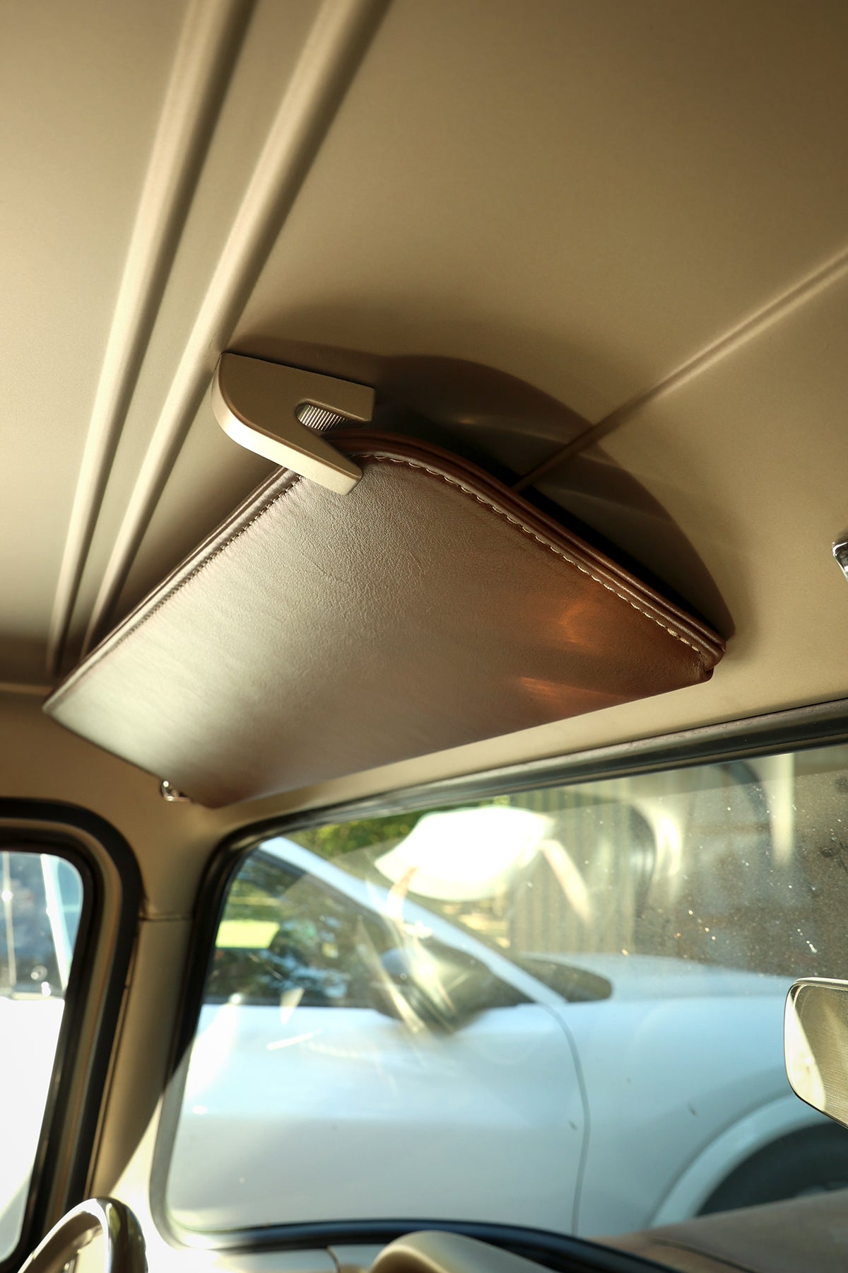 Magnetic 3D printed Visor retainer