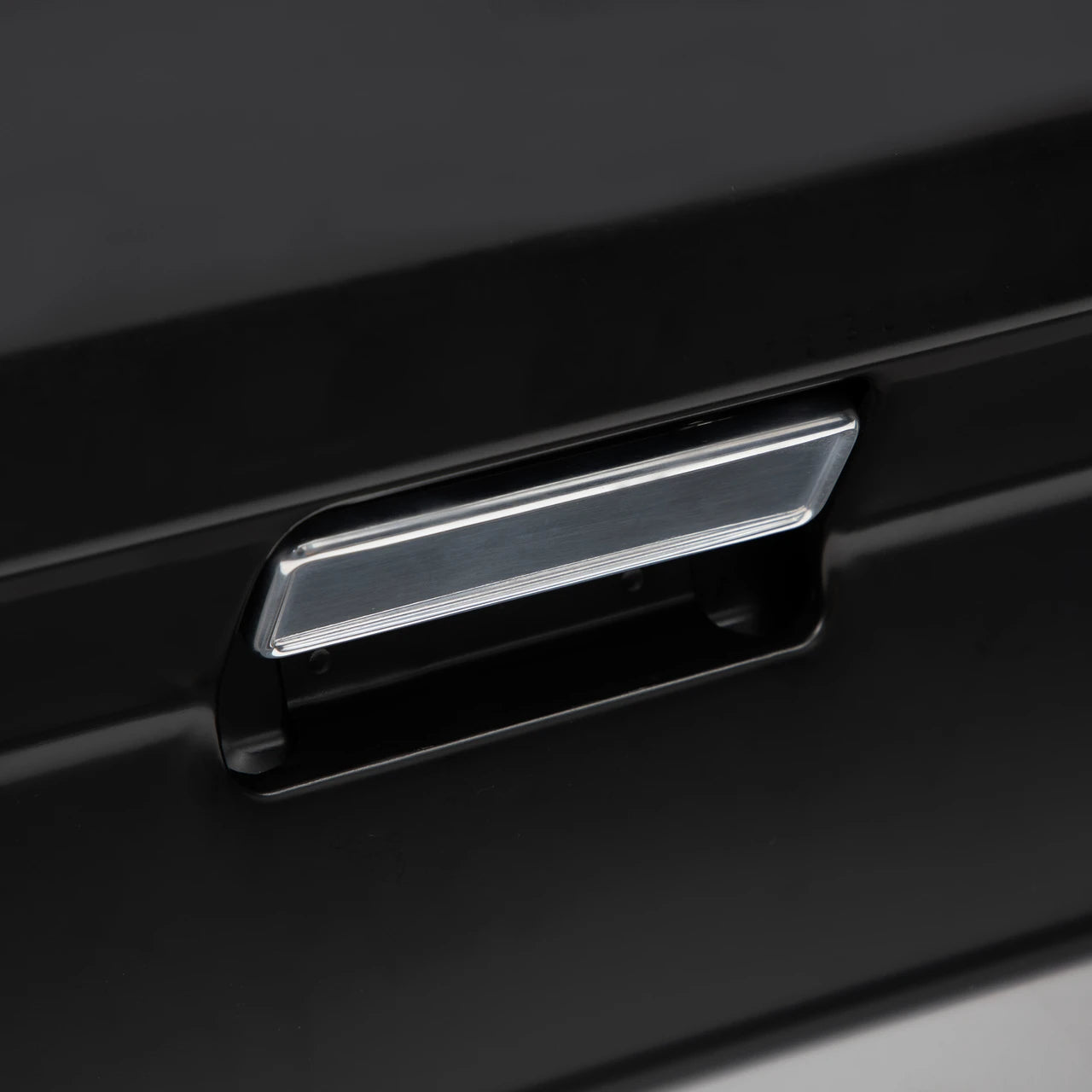 Detroit Speed Billet Tailgate Kit
