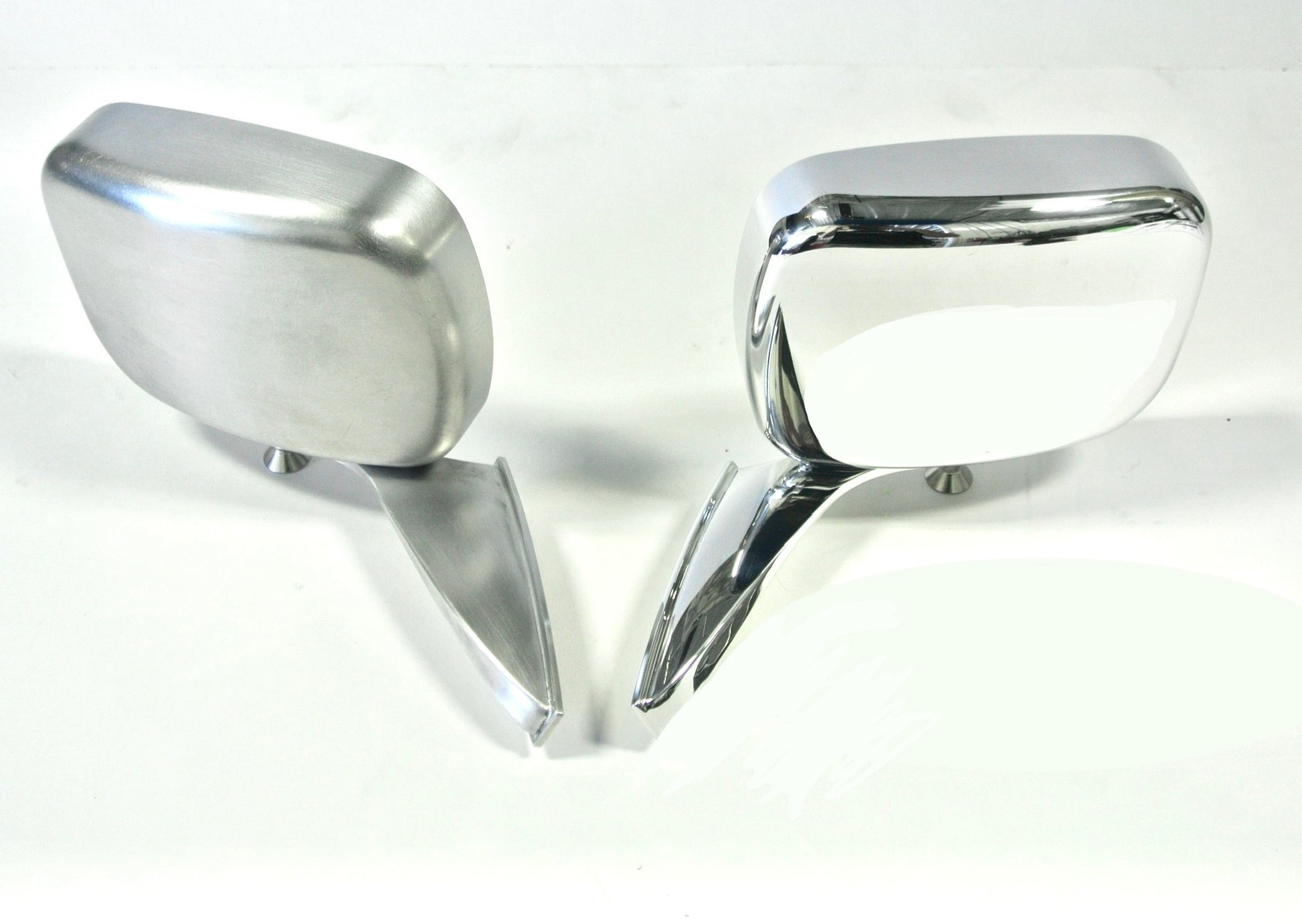 Classic Series Truck Mirrors - Image 2