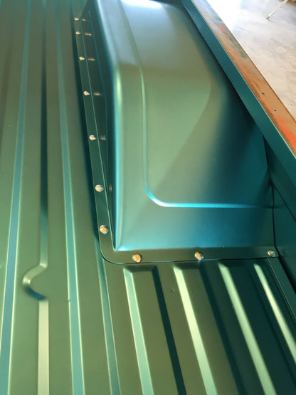 Raised bed floor tubs