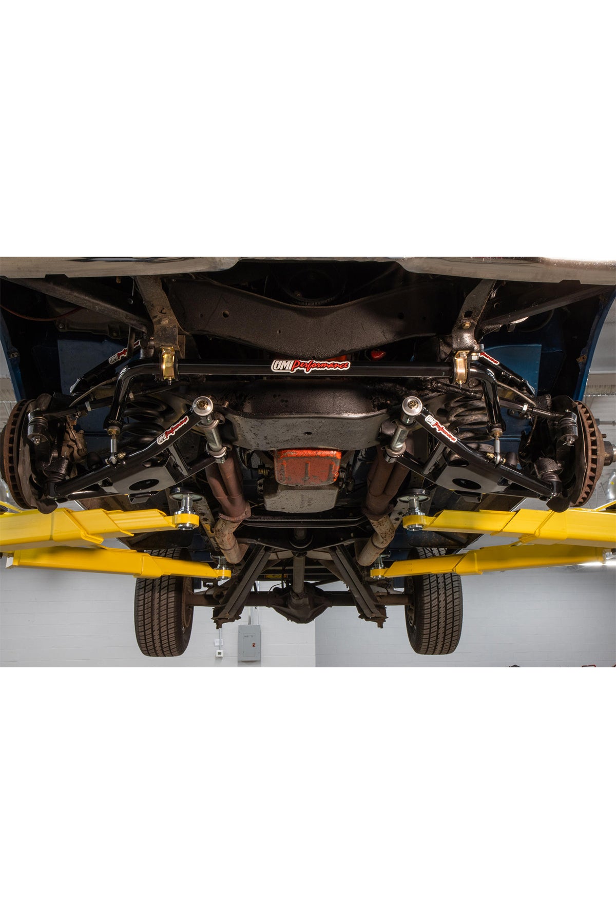 UMI 1963-1987 GM C10 Front Sway Bar, 1-3/8″ Tubular