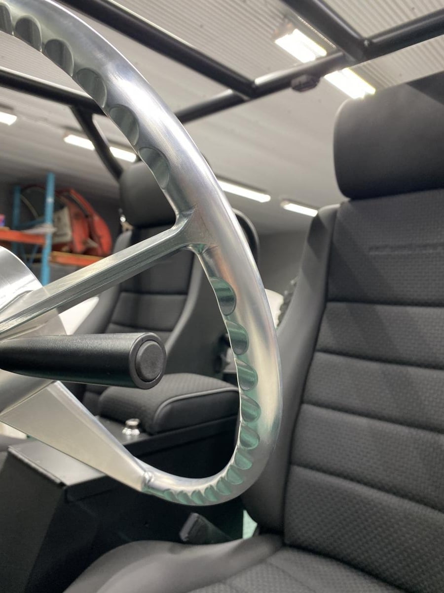 Sportline R - Square Headrest