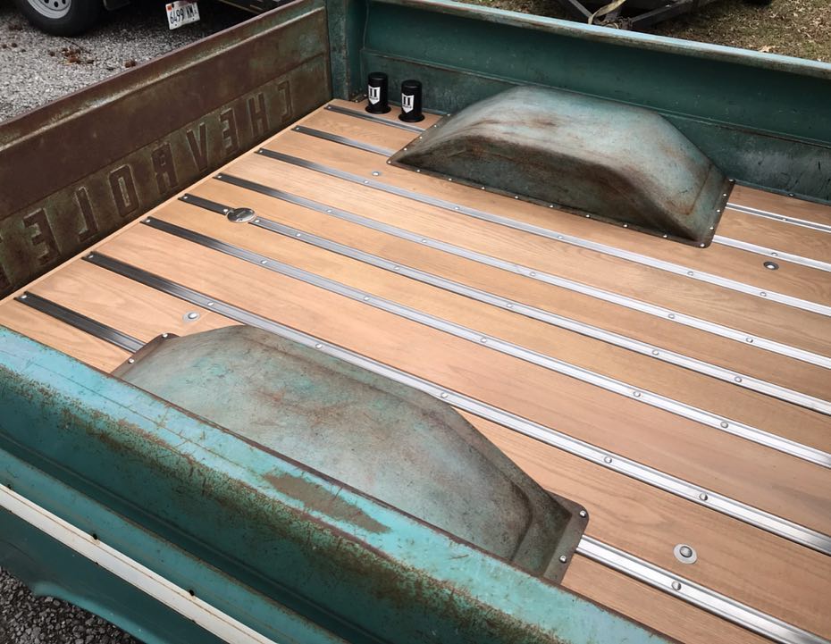 Raised bed floor tubs