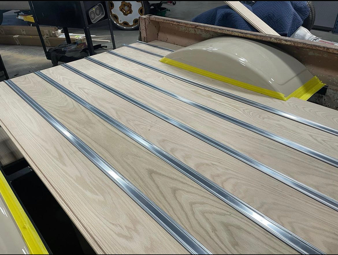 Raised bed floor tubs