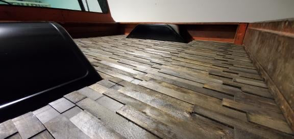 Raised bed floor tubs