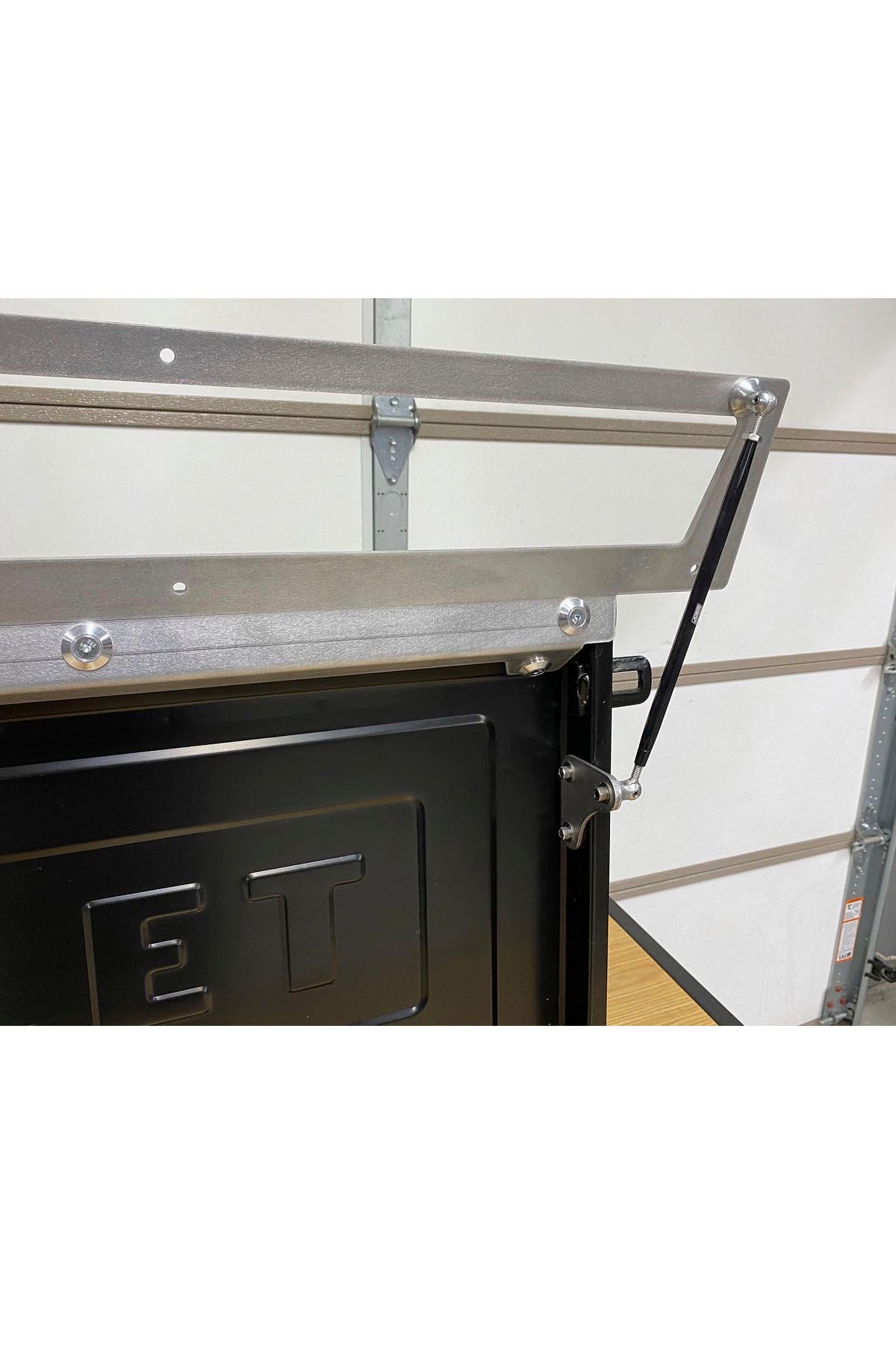 Stepside C10 Aluminum / Polycarbonate Tailgate Mounted Wing, 1954-87
